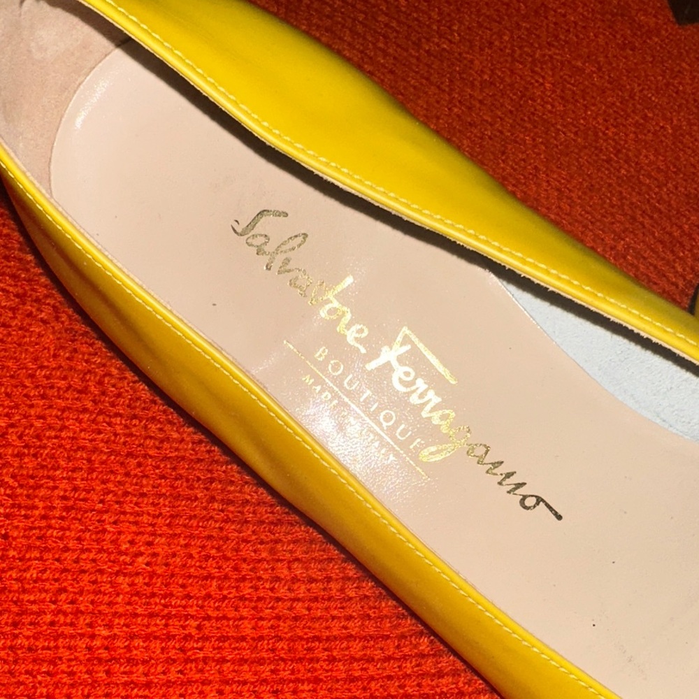 Salvatore Ferragamo Yellow Flats with Gold Buckle - Picture 3 of 12